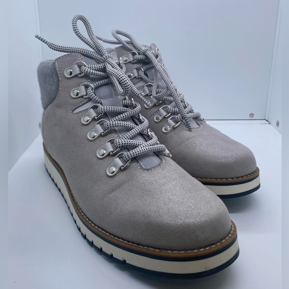 White Mountain Clifton Grey Ankle Boots Size 9.5